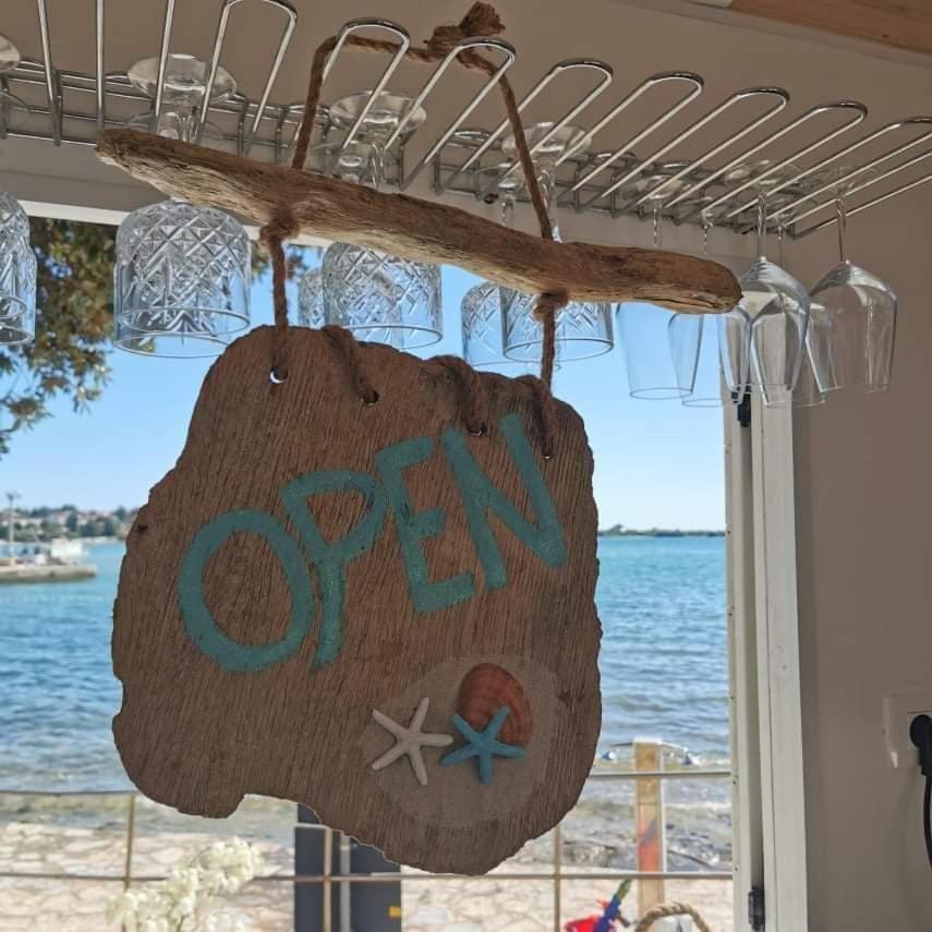Apartment Angelina 70M From The Beach, Free Parking Novigrad Istria 외부 사진